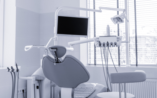Digital Screen in treatment room – comfortable dental care at Mitcham Central Dental Mitcham
